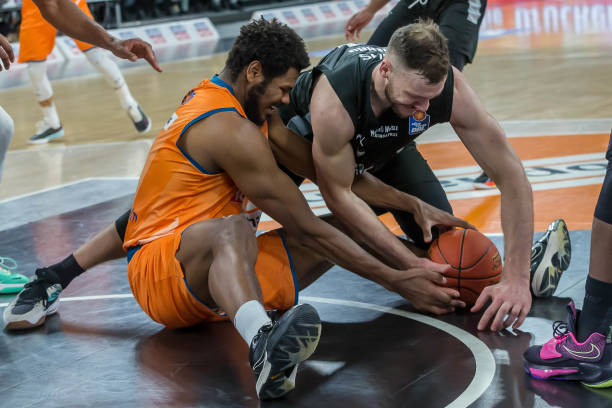 在热身赛阶 在热身赛阶