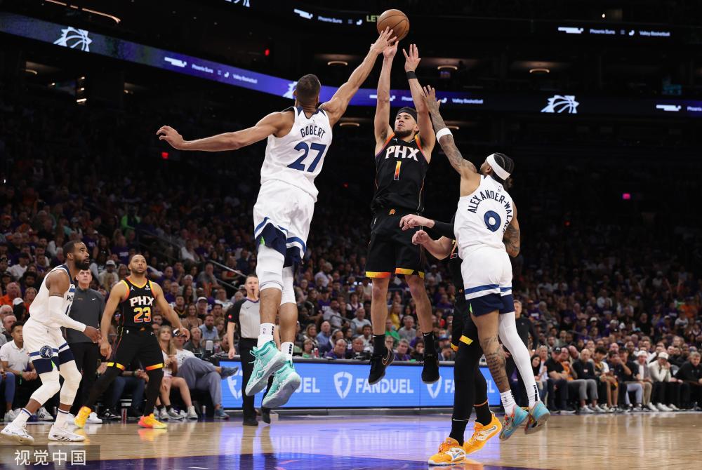 时赛中险胜 时赛中险胜