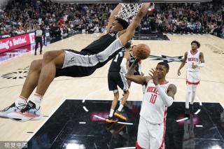 这表明她已 这表明她已